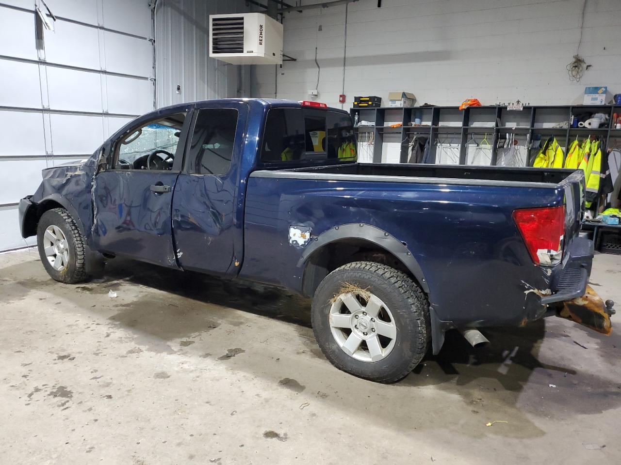2007 Nissan Titan - Image 2