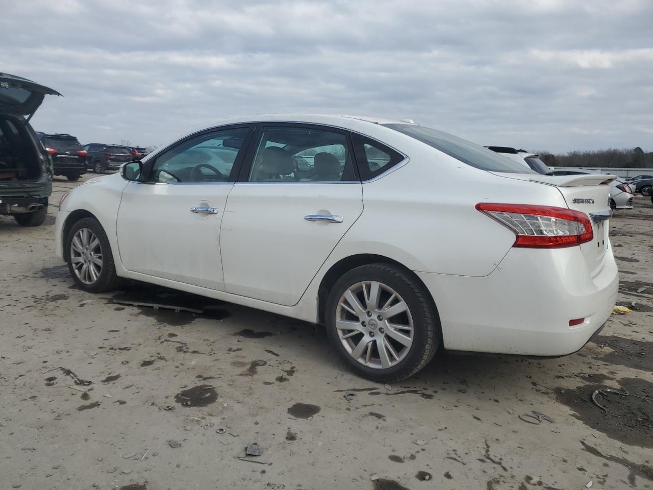 2013 Nissan Sentra - Image 2
