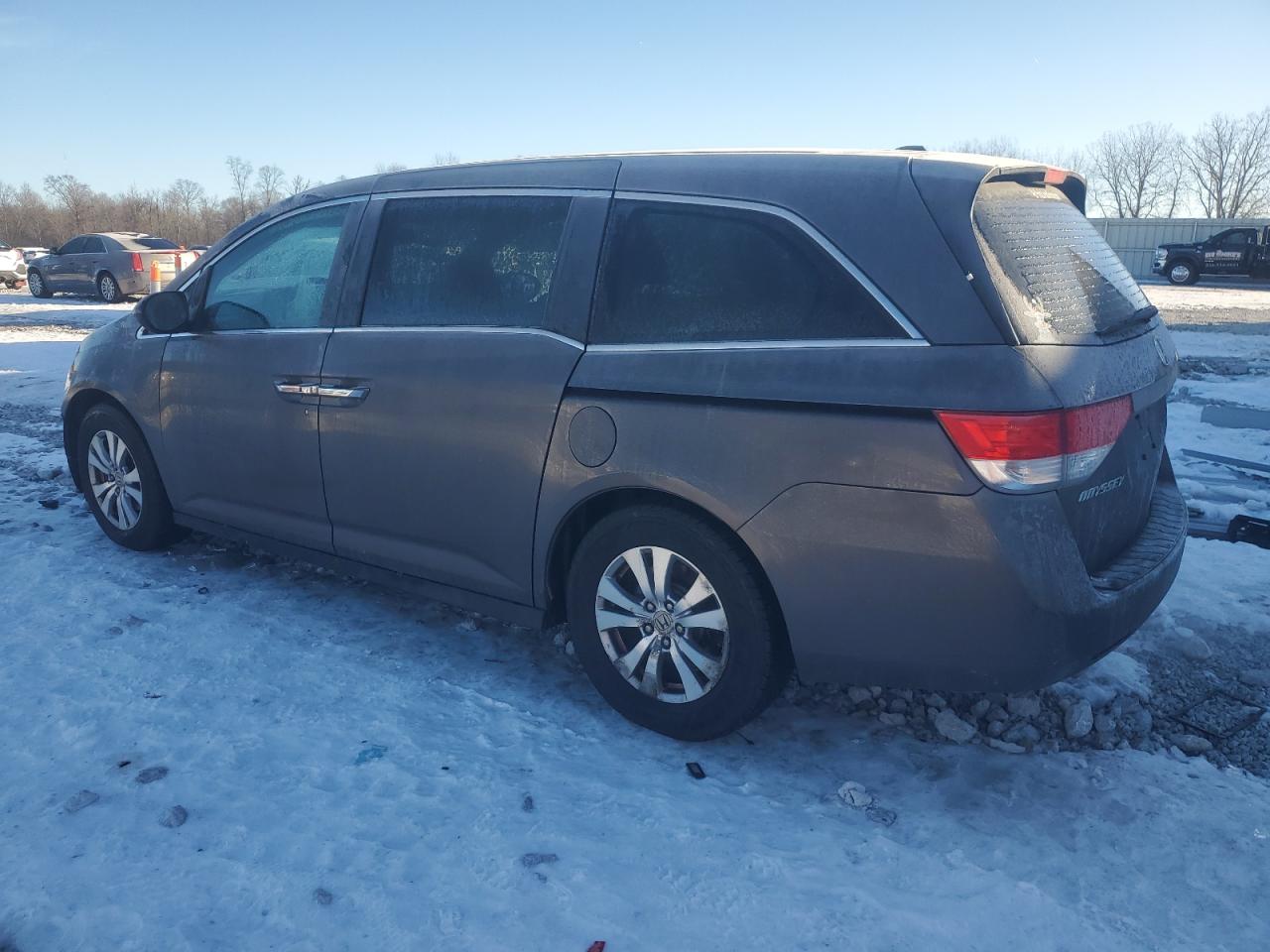2014 Honda Odyssey - Image 2