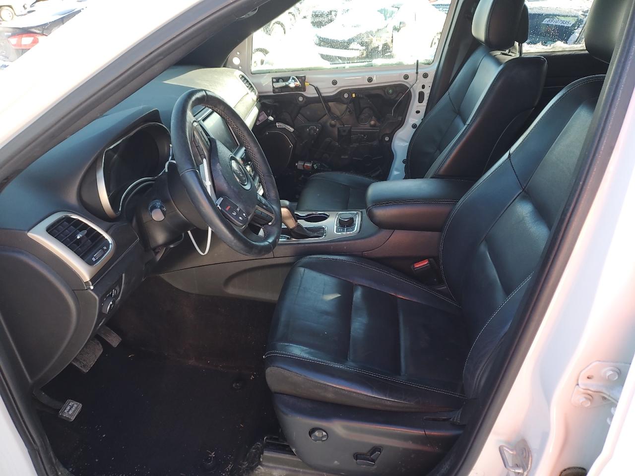 2017 Jeep Grand Cherokee - Image 7