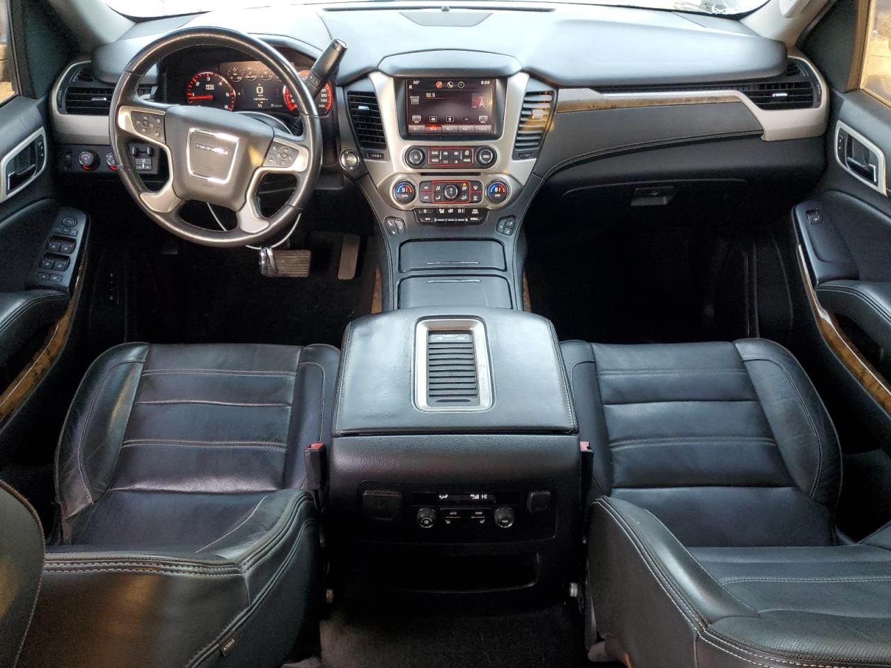 2015 GMC Yukon - Image 8