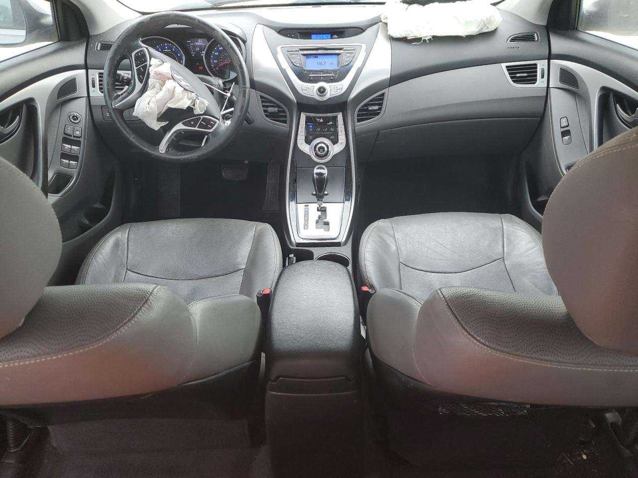2012 Hyundai Elantra - Image 8