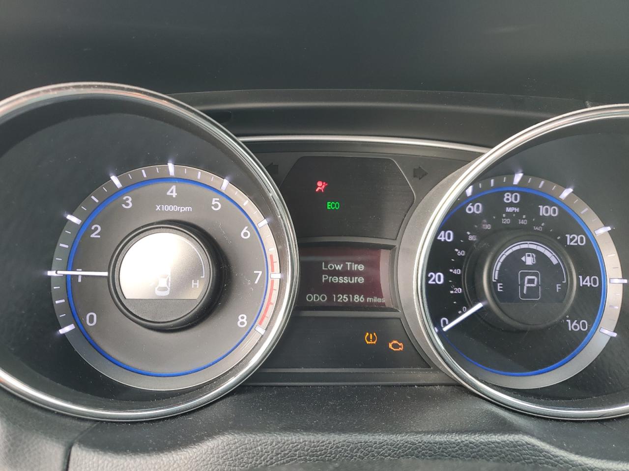 2013 Hyundai Sonata - Image 9