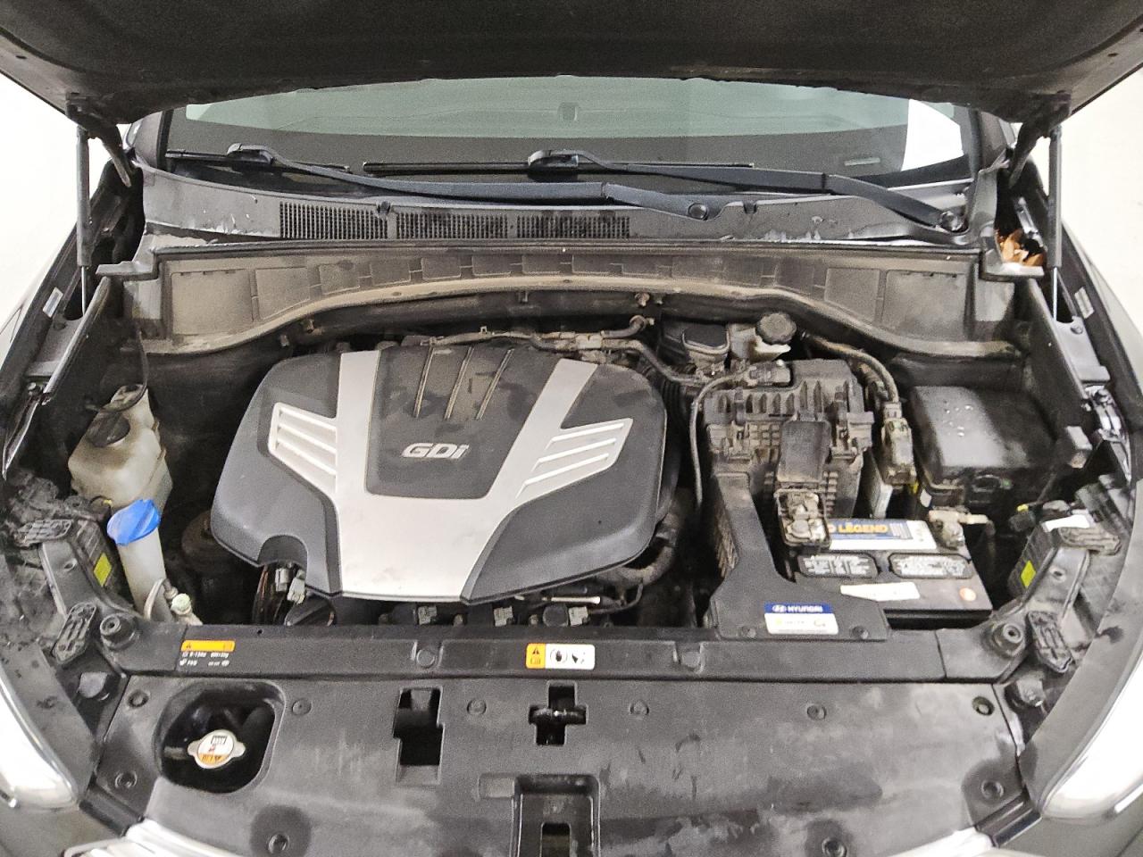 2014 Hyundai Santa Fe - Image 12