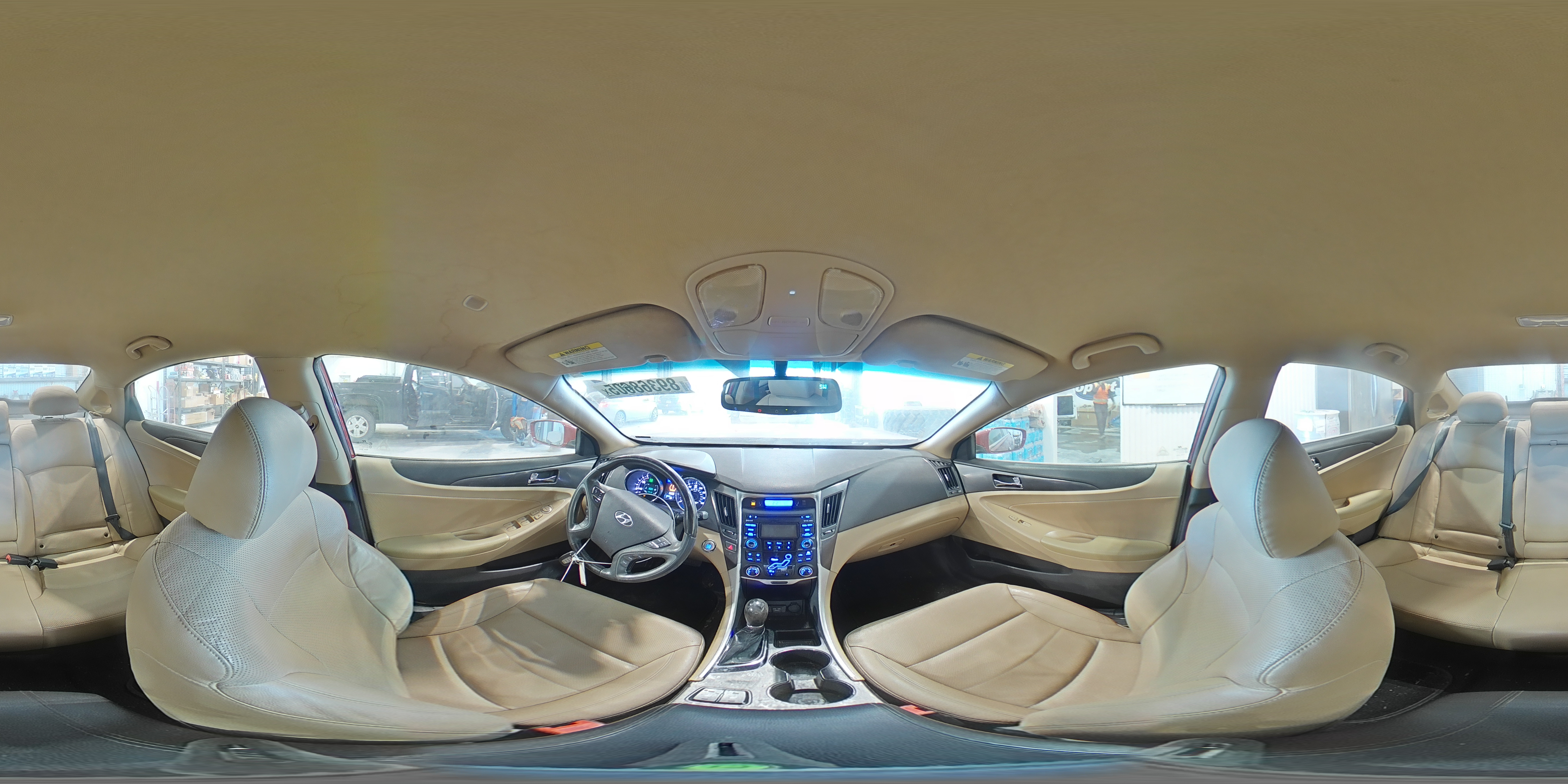 2012 Hyundai Sonata - Image 13