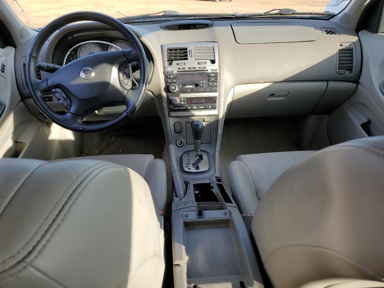 2003 Nissan Maxima - Image 8