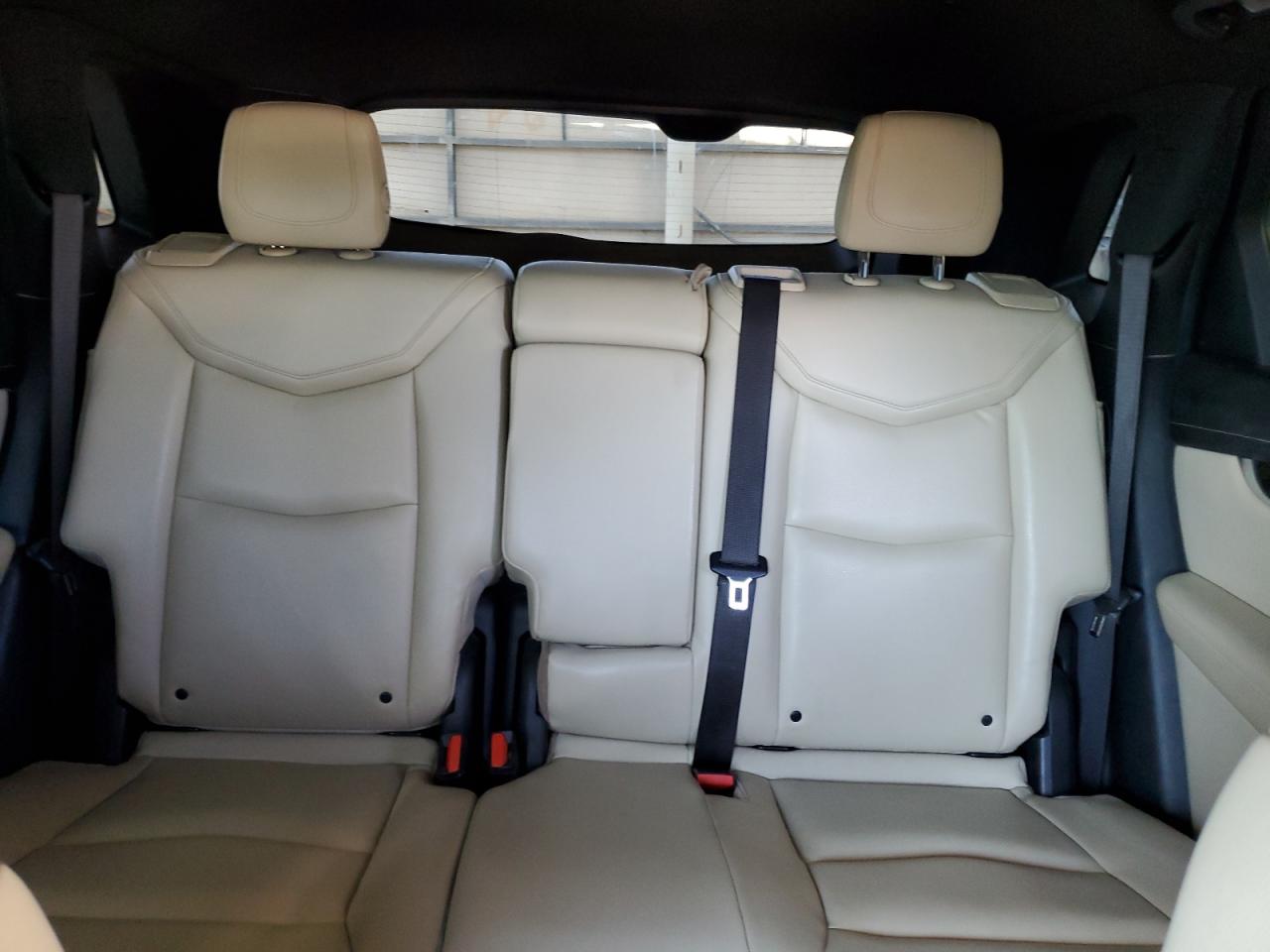 2017 Cadillac XT5 - Image 10