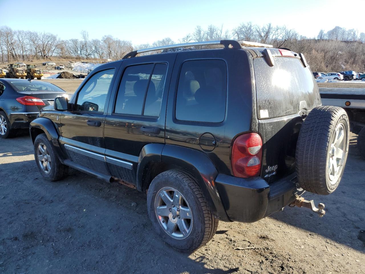 2006 Jeep Liberty (North America) - Image 2