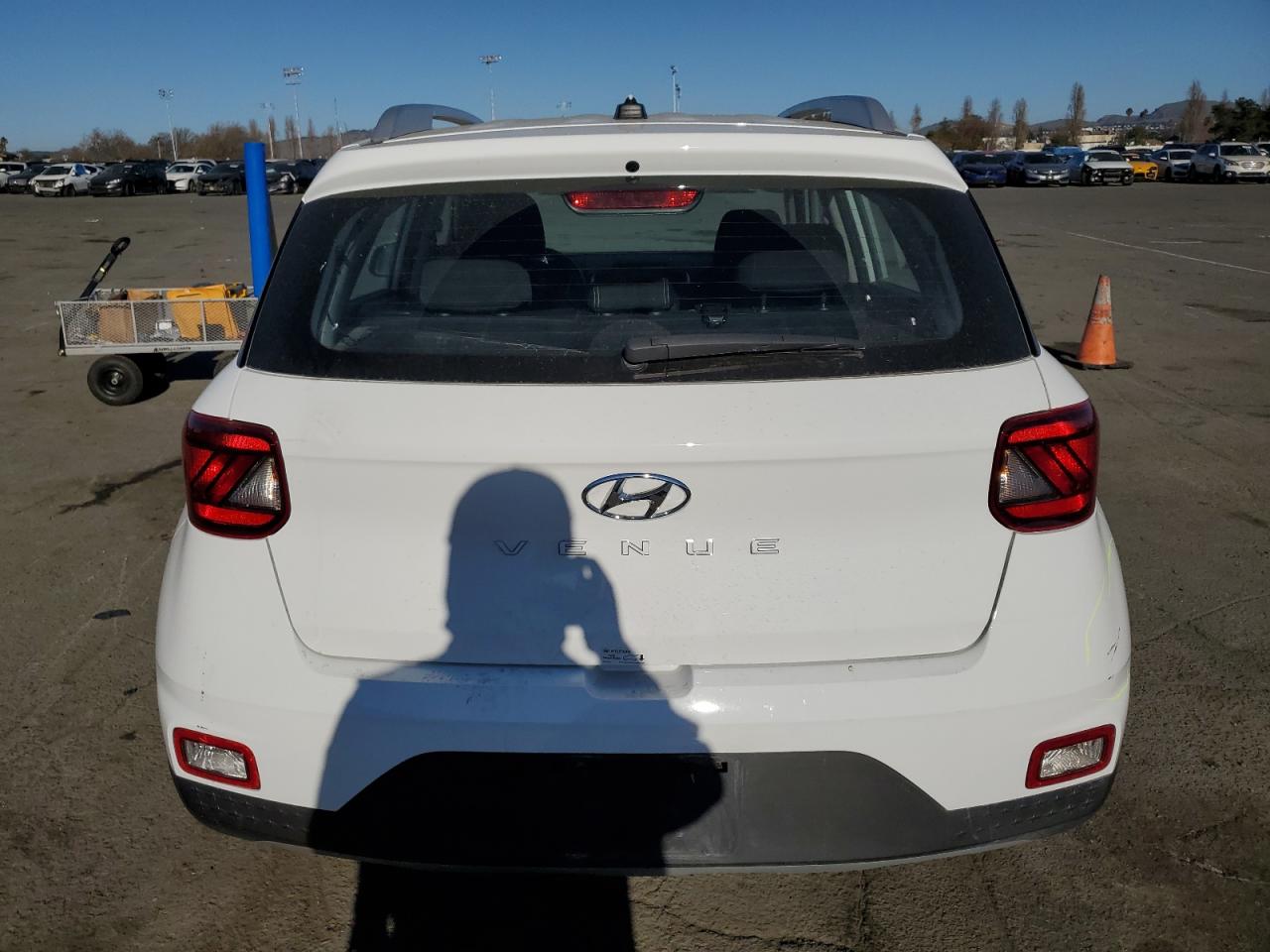 2024 Hyundai Venue - Image 6