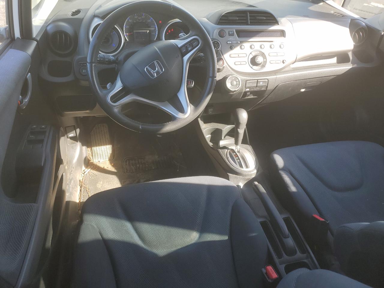 2009 Honda Fit - Image 8