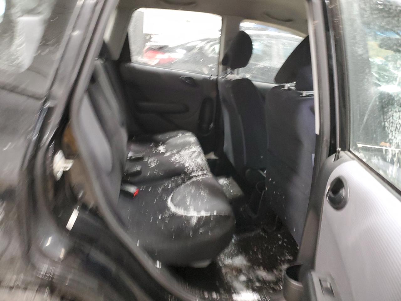 2008 Honda Fit - Image 11