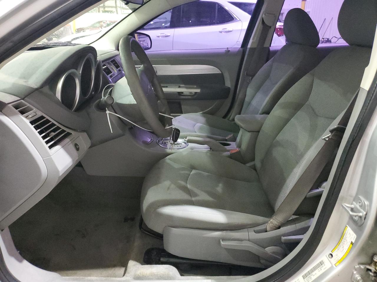 2008 Chrysler Sebring - Image 7