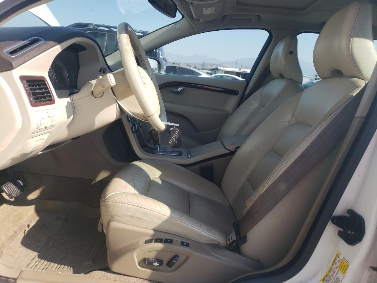 2008 Volvo V70 - Image 7