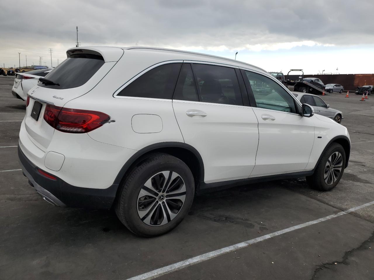 2020 Mercedes-Benz GLC - Image 3