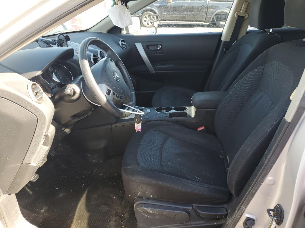 2015 Nissan Rogue - Image 7