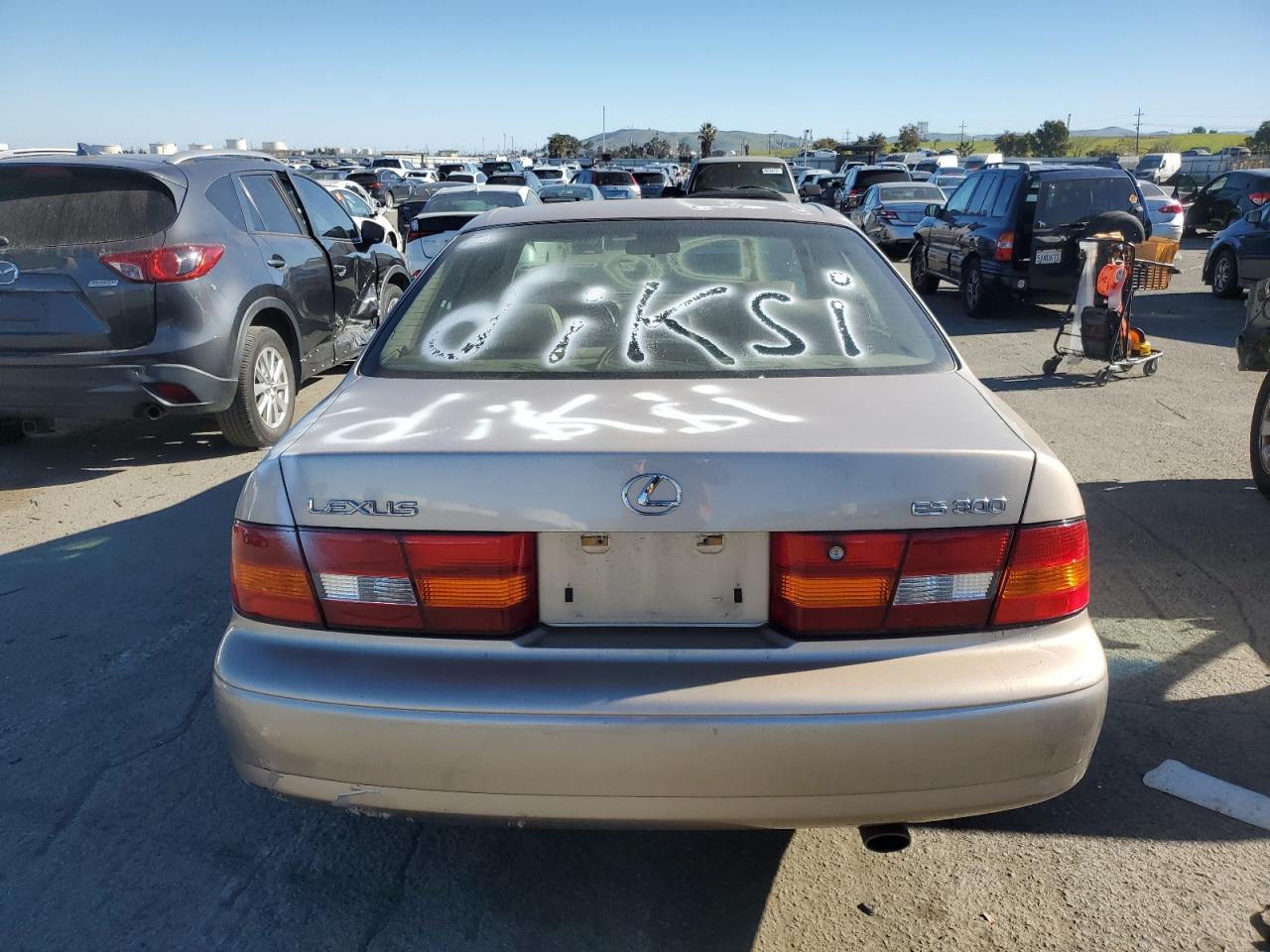 1999 Lexus ES - Image 6