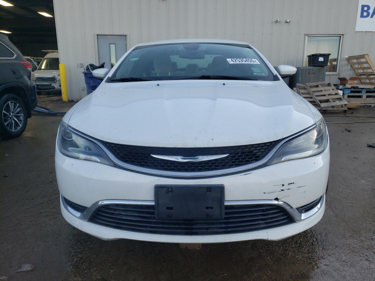 2015 Chrysler 200 - Image 5