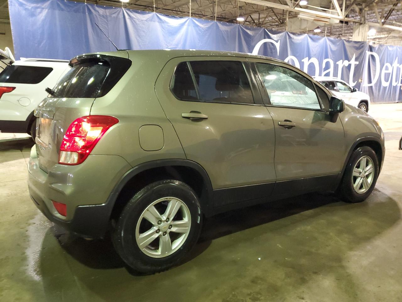 2020 Chevrolet Trax - Image 3