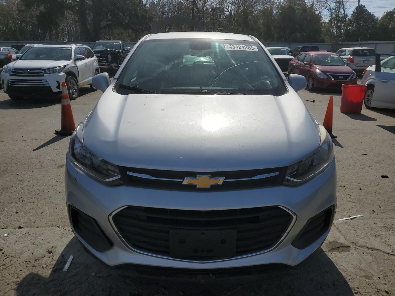 2017 Chevrolet Trax - Image 5