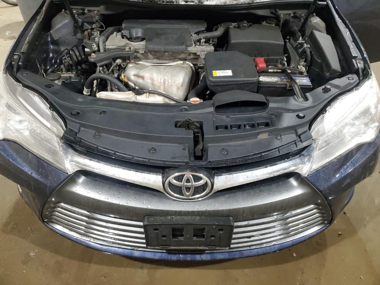 2016 Toyota Camry - Image 12