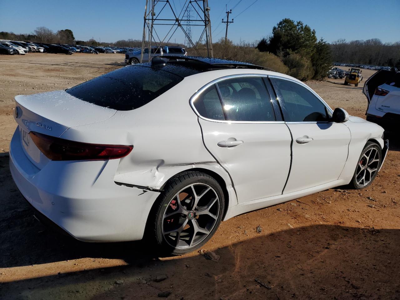 2021 Alfa Romeo Giulia - Image 3