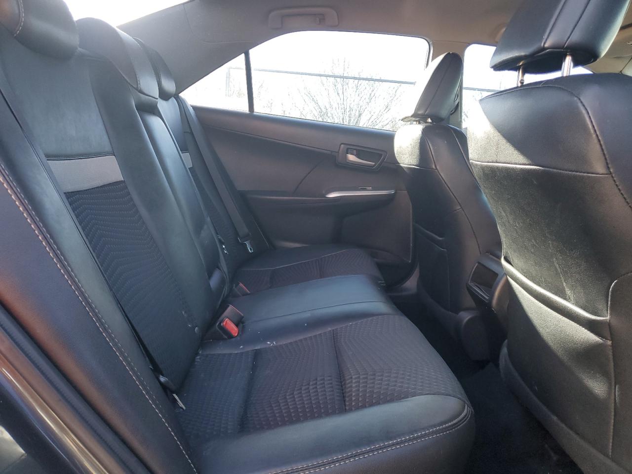 2012 Toyota Camry - Image 10