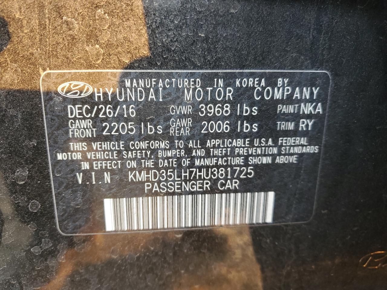 2017 Hyundai Elantra - Image 13