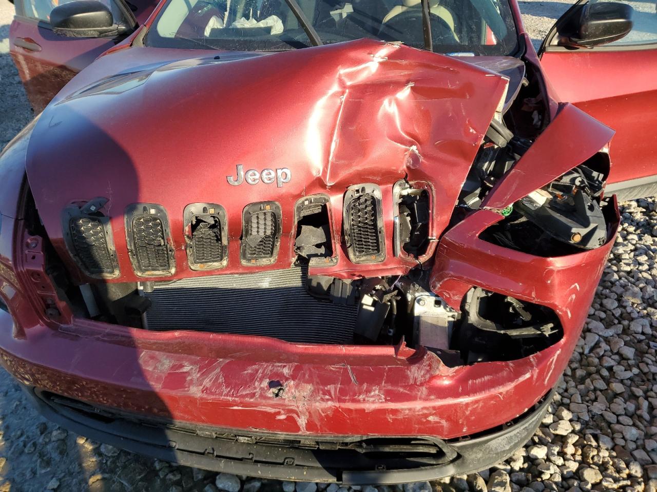 2016 Jeep Grand Cherokee - Image 13