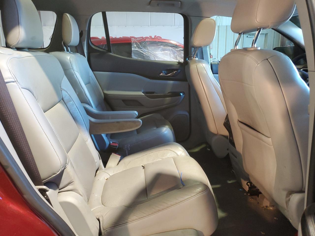 2017 GMC Acadia - Image 12