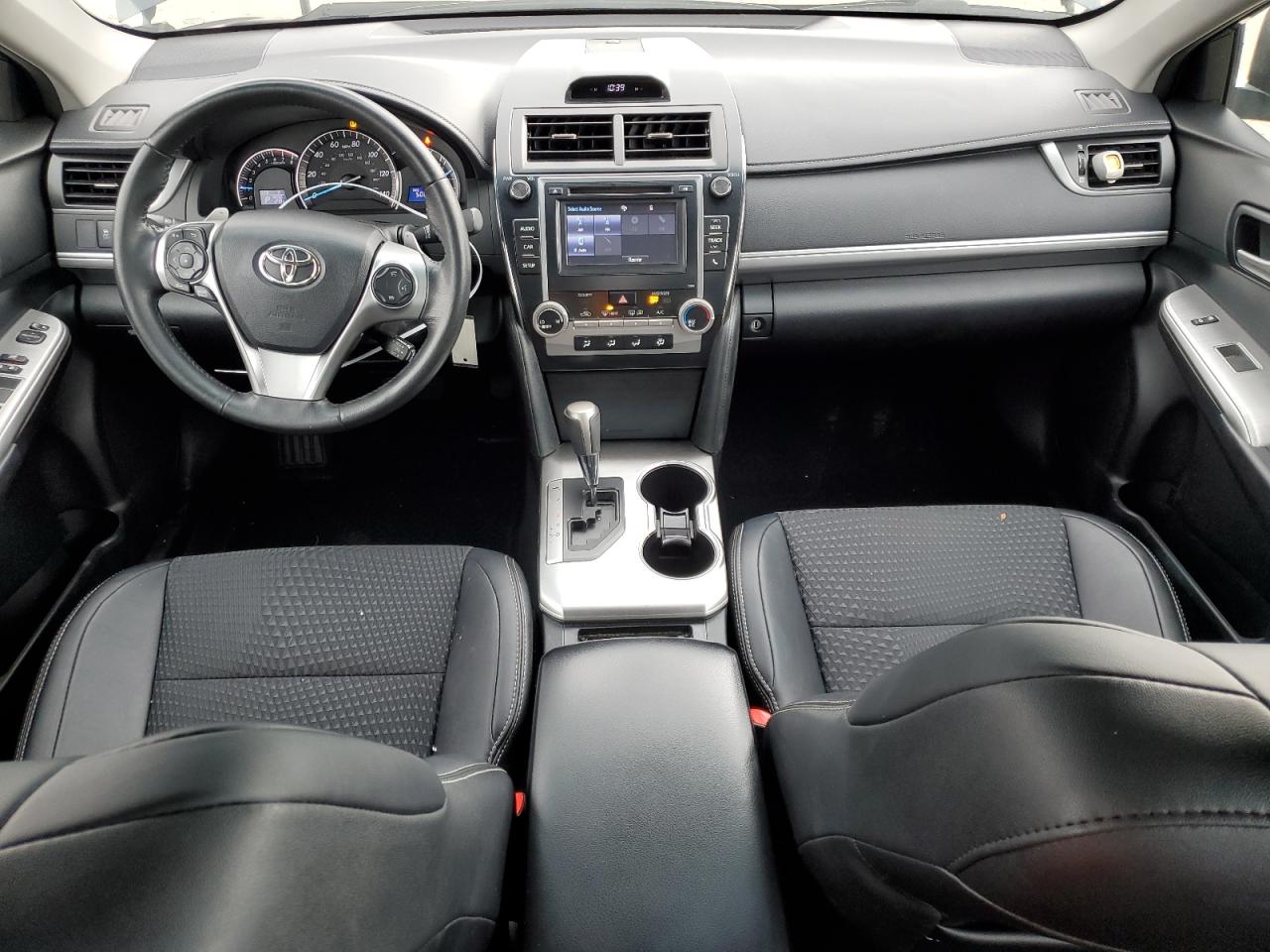 2014 Toyota Camry - Image 8