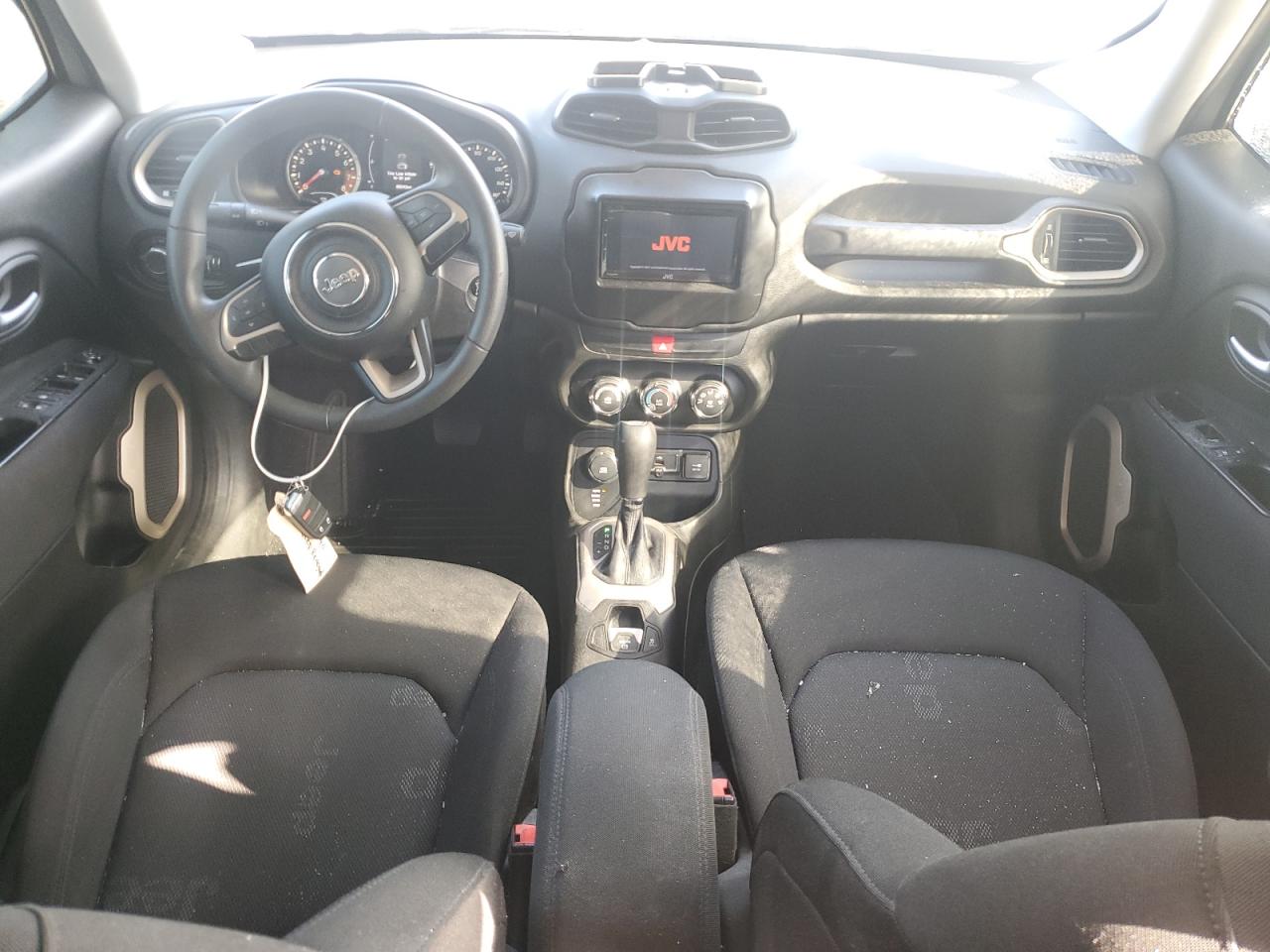 2017 Jeep Renegade - Image 8