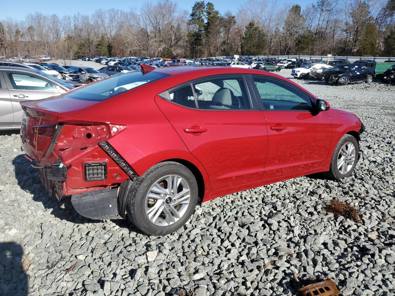 2020 Hyundai Elantra - Image 3