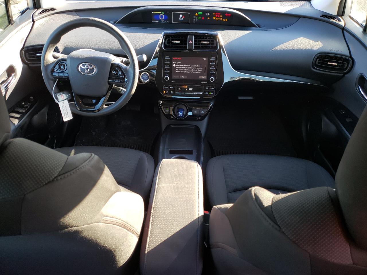 2022 Toyota Prius - Image 8