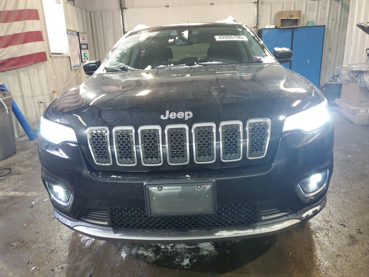 2019 Jeep Grand Cherokee - Image 5