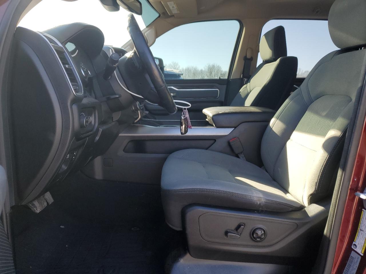 2019 RAM 1500 - Image 7