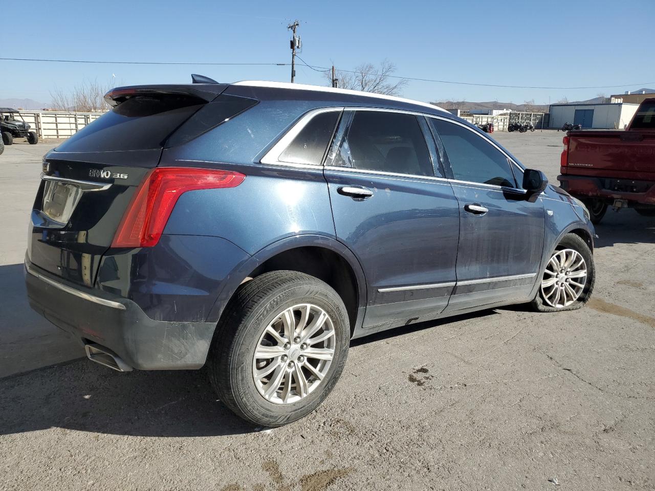 2018 Cadillac XT5 - Image 3