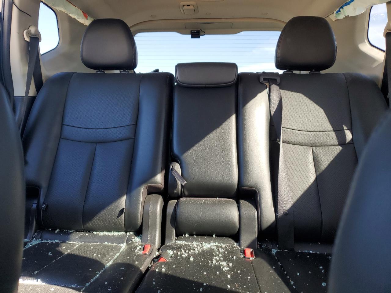 JN8AT2MV3JW317528 NISSAN ROGUE 2018