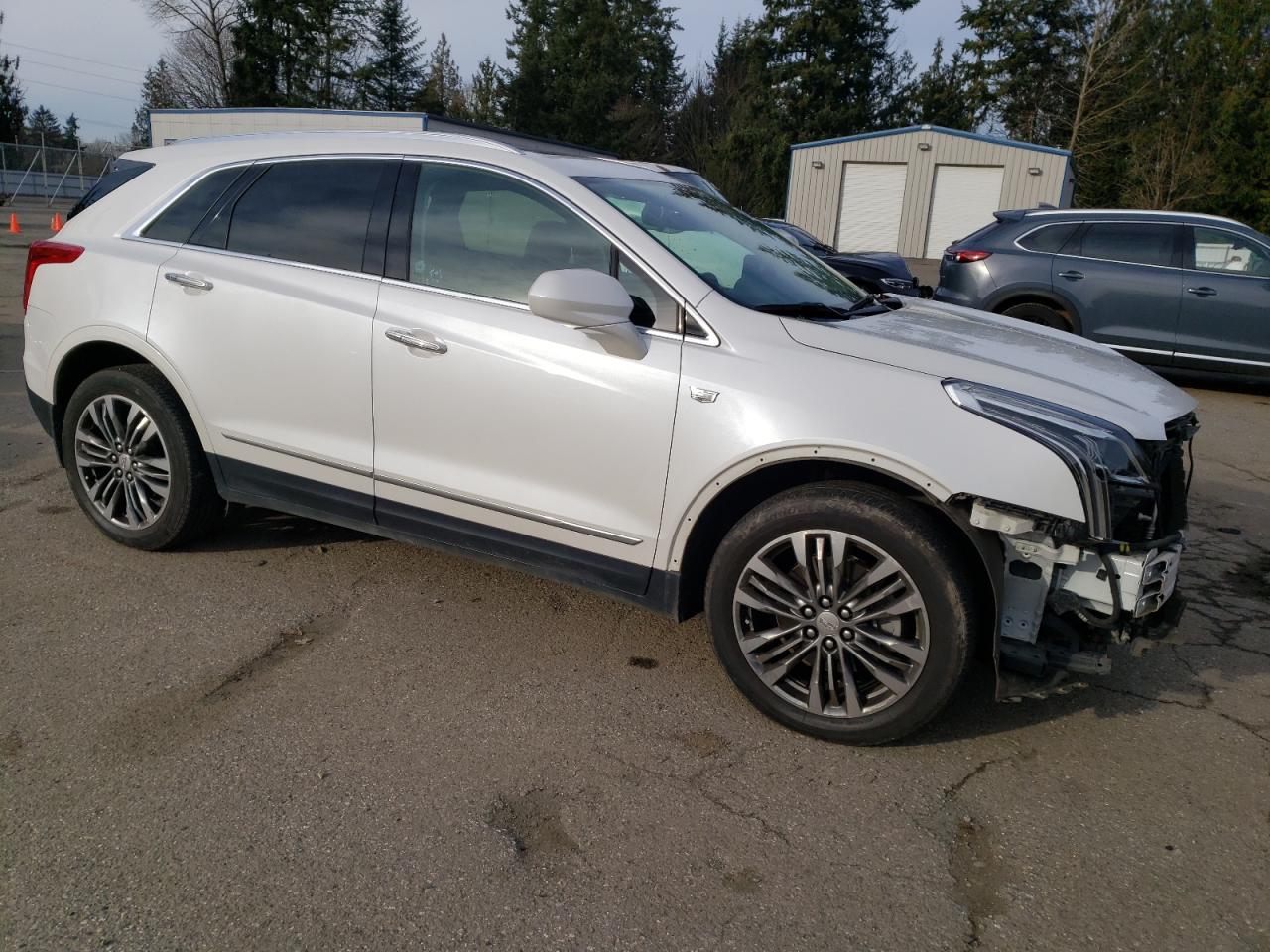 2017 Cadillac XT5 - Image 4