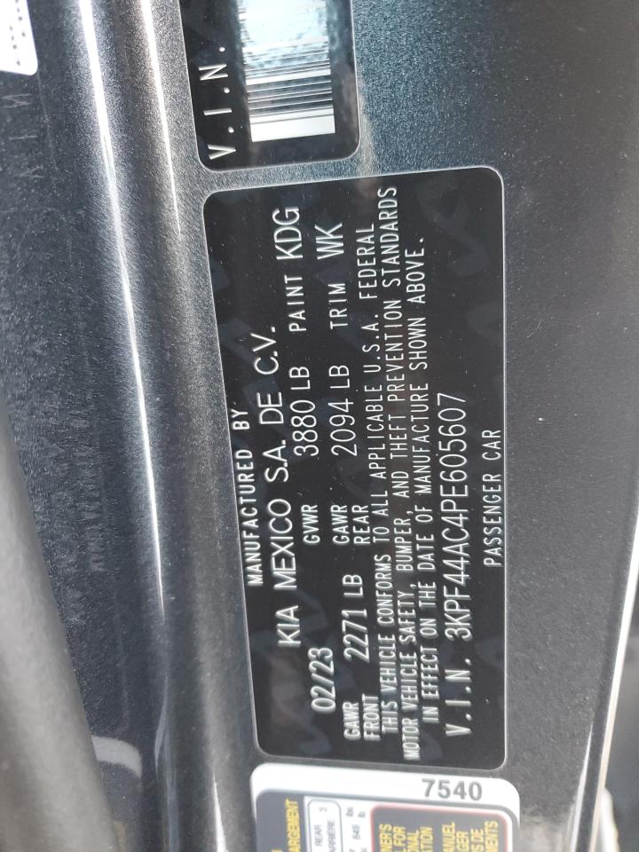 2023 Kia Forte - Image 13