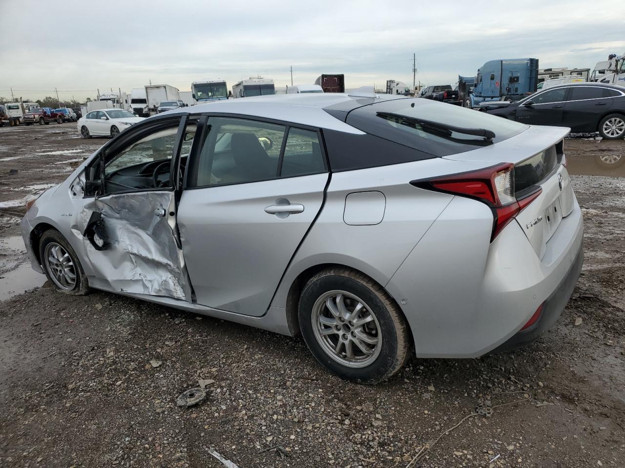 2022 Toyota Prius - Image 2