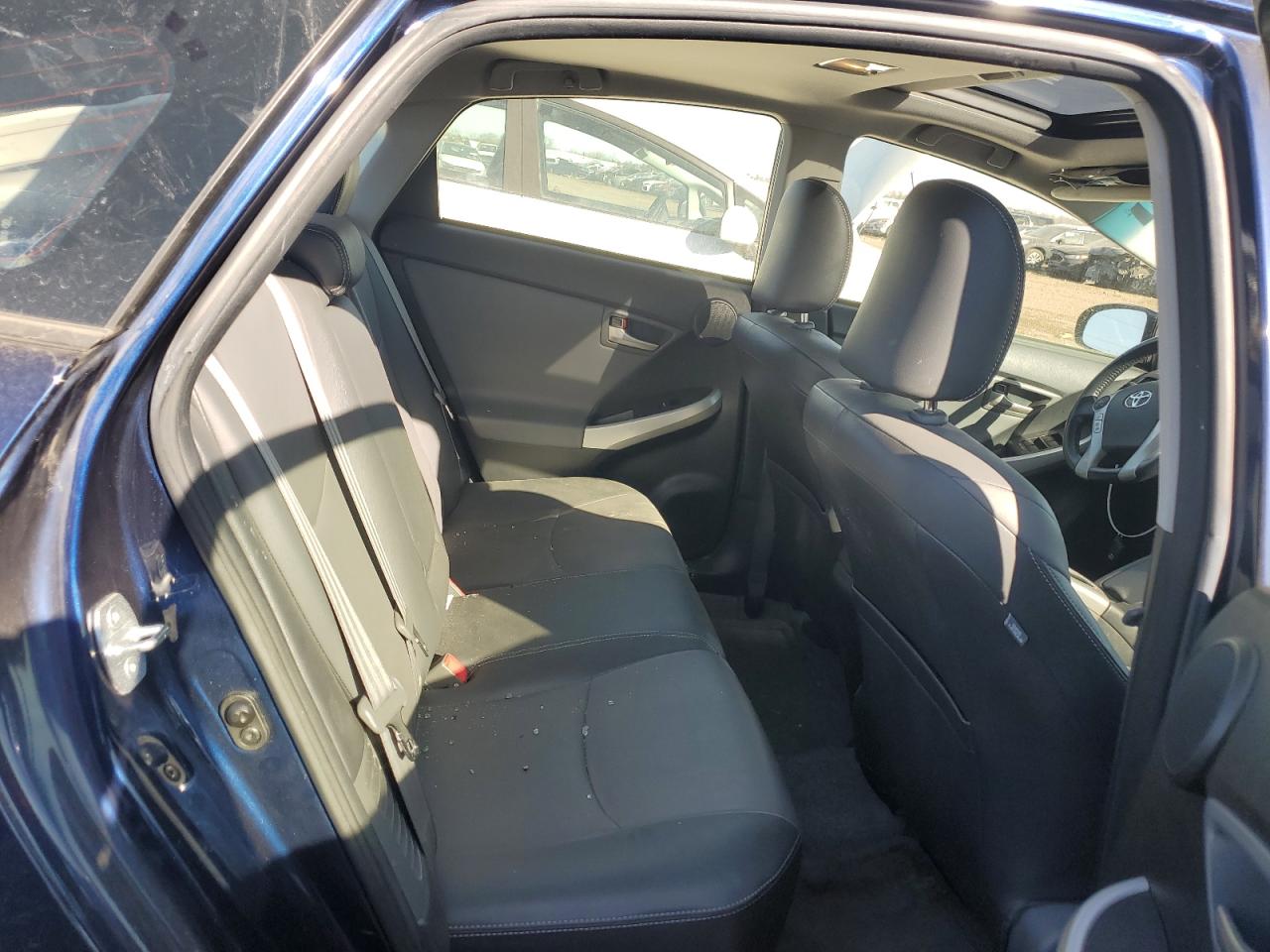 2014 Toyota Prius - Image 10