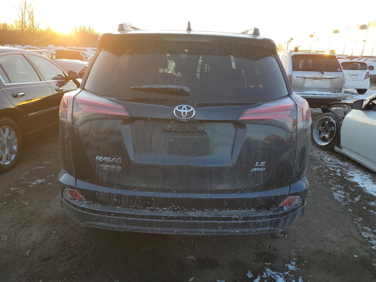 2017 Toyota RAV 4 - Image 6