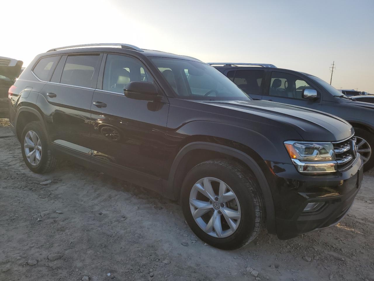 2019 Volkswagen Atlas - Image 4