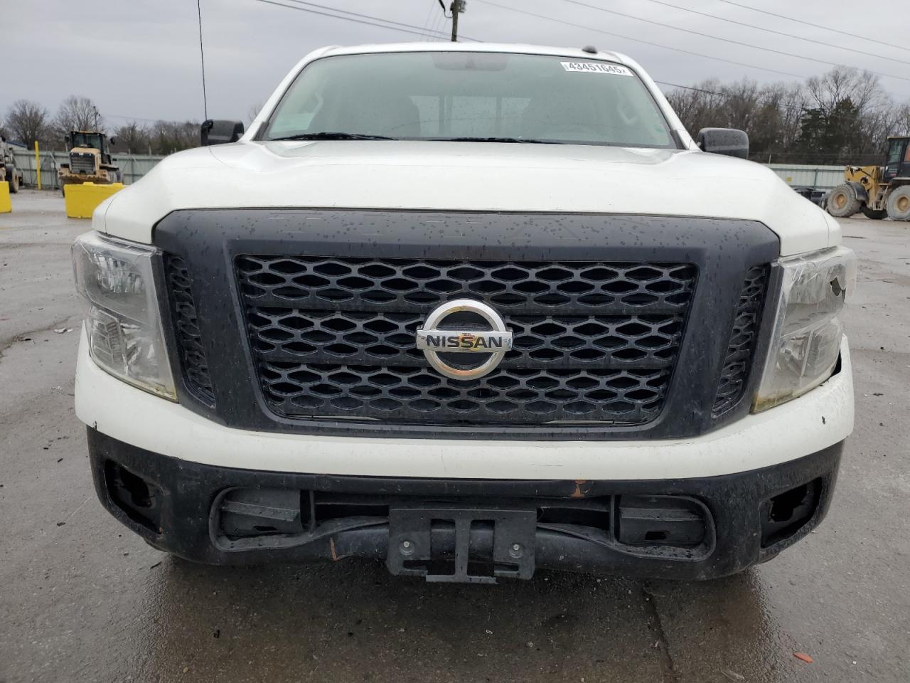 2019 Nissan Titan - Image 5