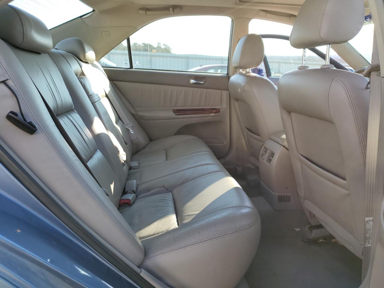 2002 Toyota Camry - Image 10