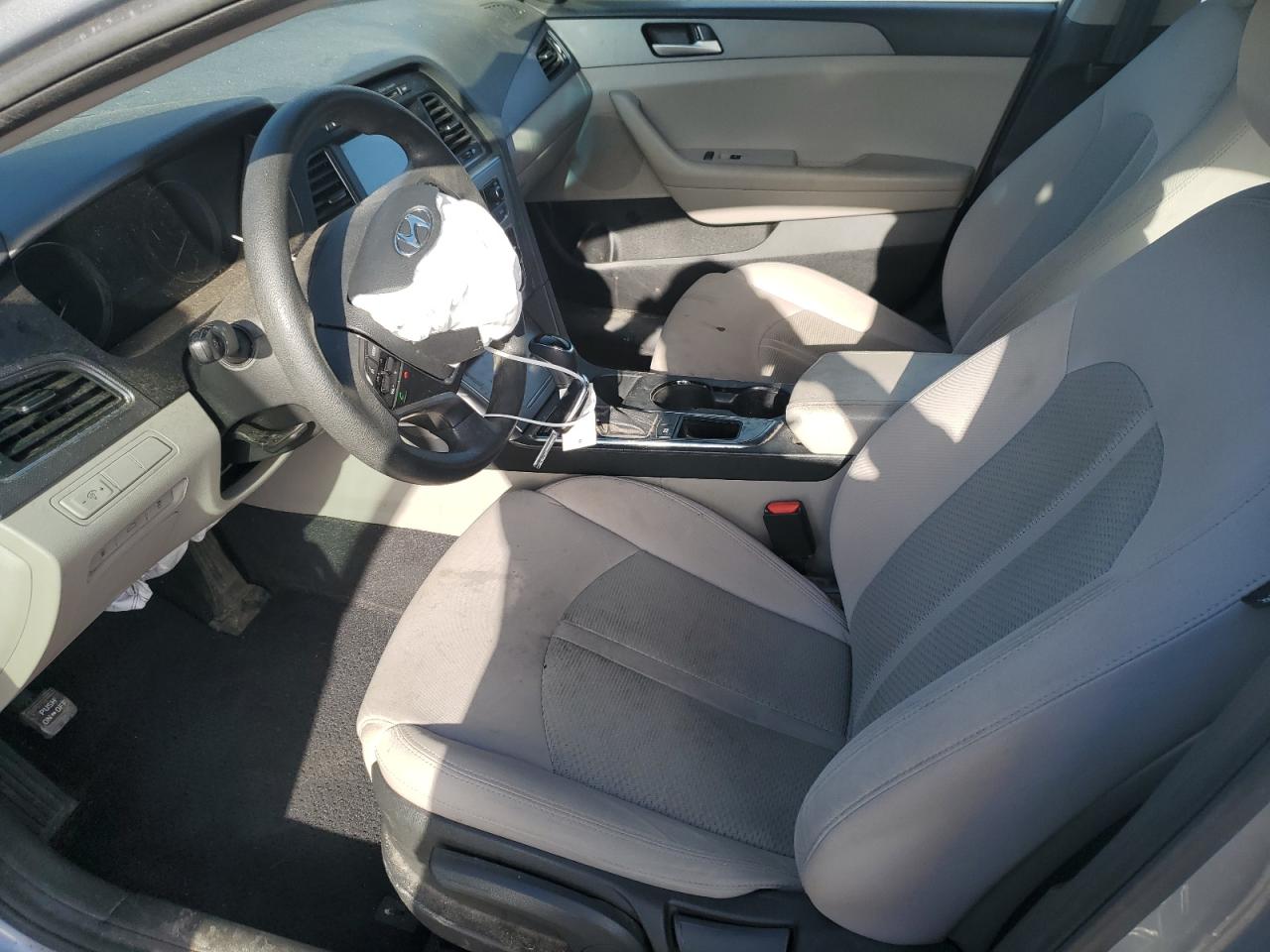 2017 Hyundai Sonata - Image 7