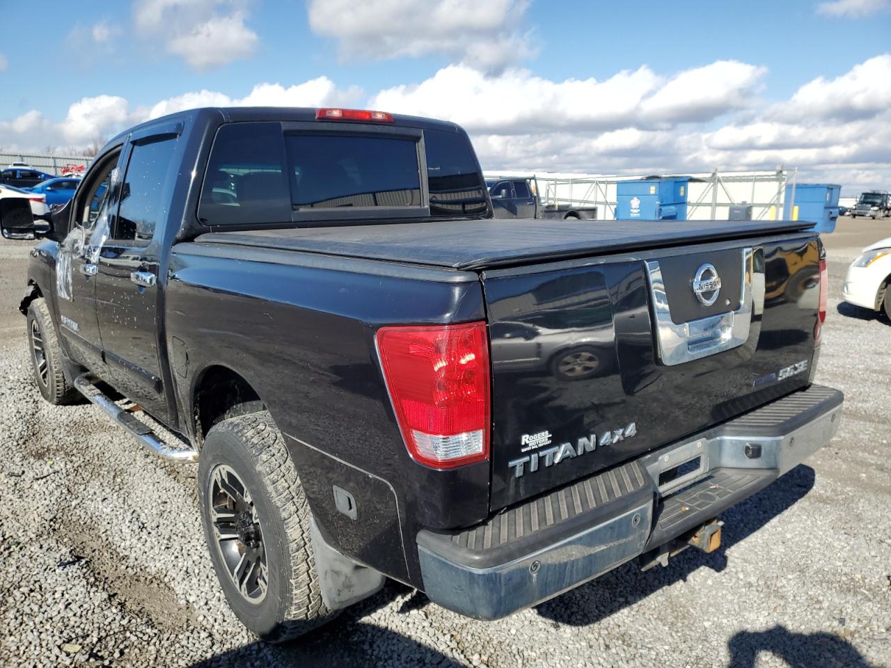 2009 Nissan Titan - Image 2