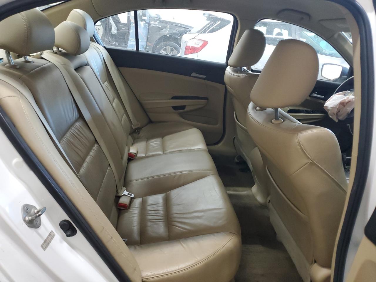 2012 Honda Accord - Image 10
