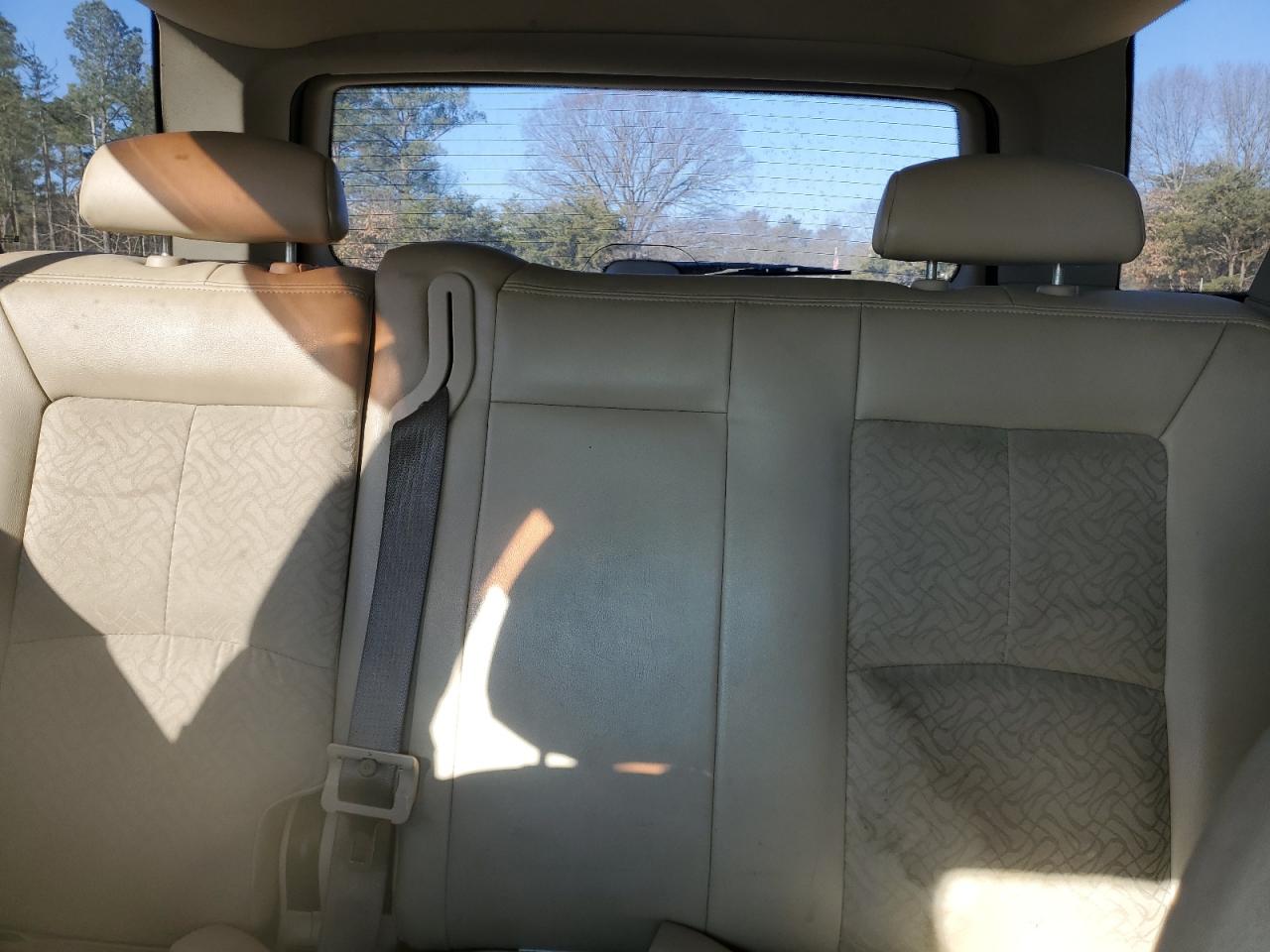 2006 Saturn VUE - Image 10