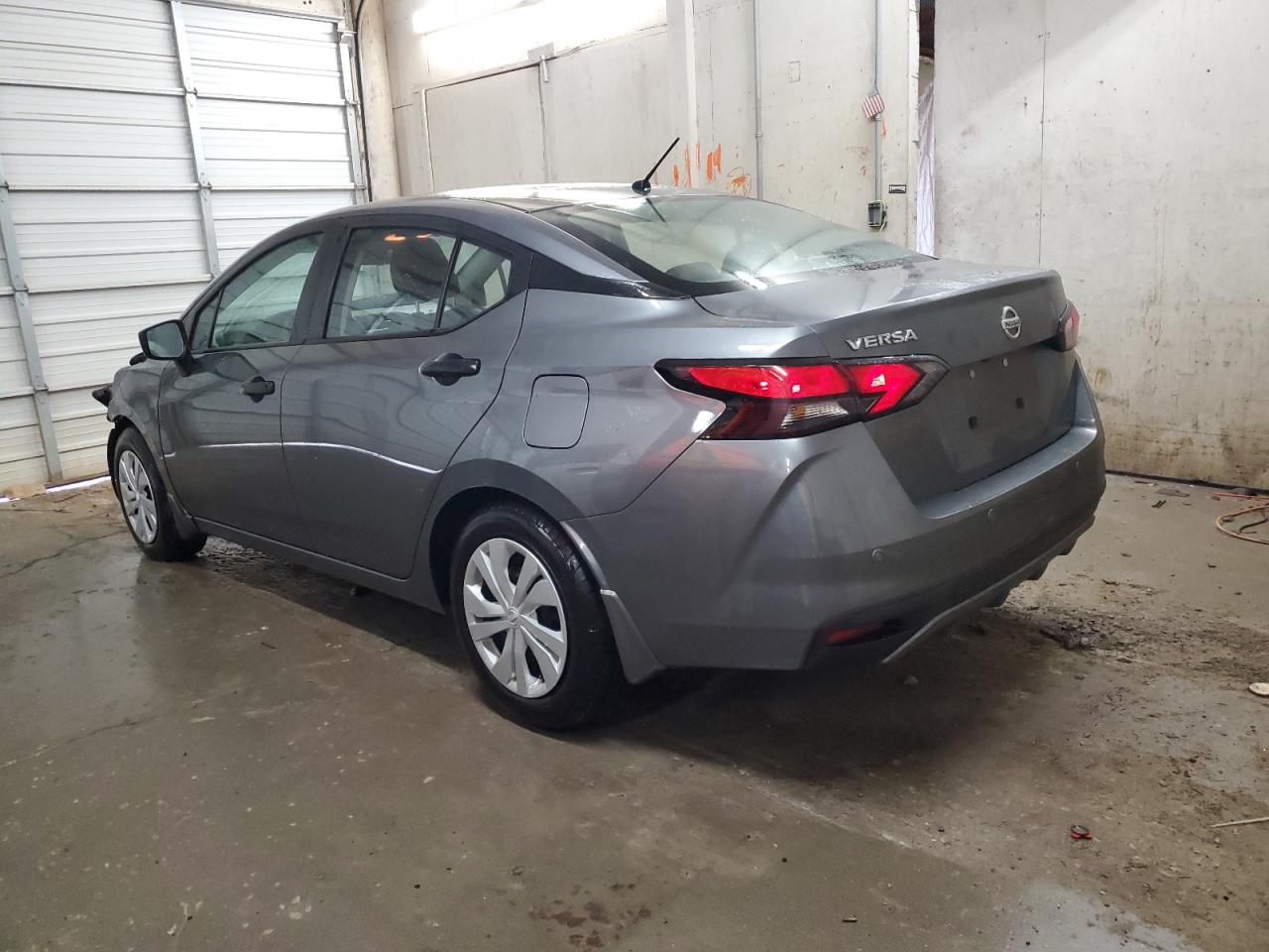 2020 Nissan Versa - Image 2